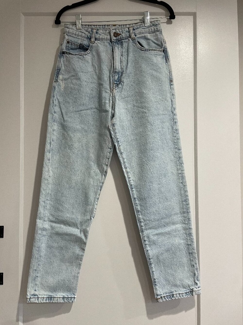 Zara Light Wash Jeans